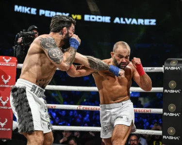 UFC 280: Islam Makhachev se consagra novo campeão peso leve