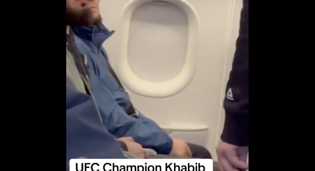 Screen Shot 2025 01 13 at 19.46.30 VIDEO: Khabib Nurmagomedov es expulsado de avión tras malentendido con azafata